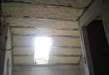 Izolace střechy, sádrokartonový záklop