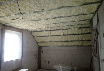 Izolace střechy, sádrokartonový záklop