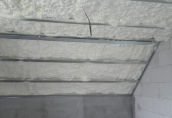 Izolace střechy, sádrokartonový záklop