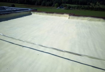 Zateplení střechy bytového domu