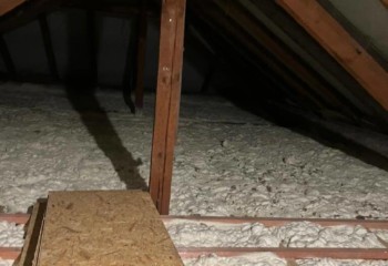 Měkká pěna + pochozí lávka Zateplení podlahy půdy