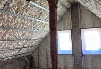 zateplení podkroví bytového domu